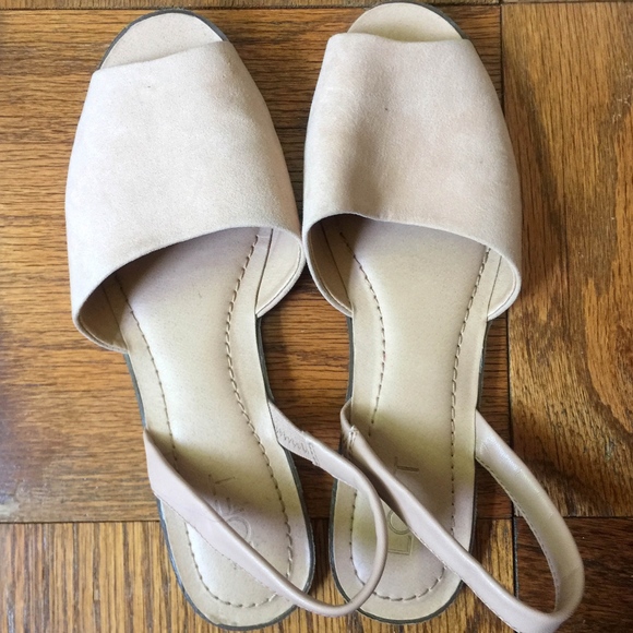 LOFT Shoes - LOFT Nude/Tan Sling Back Sandals, size 9 LOFT Shoes - LOFT Nude/Tan Sling Back Sandals, size 9